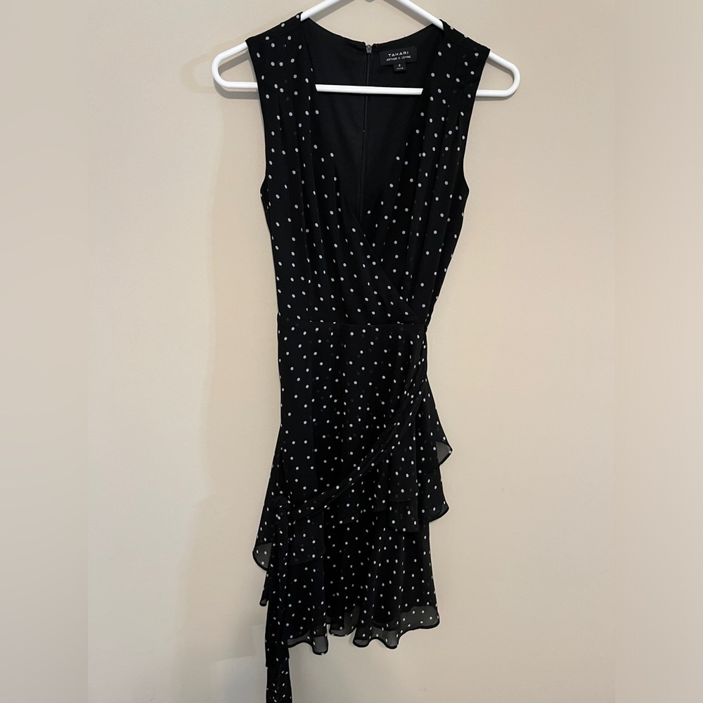 Tahari Arthur S. Levine Polka Dot Dress Navy Blue White Dot Tie Waist Size 2
